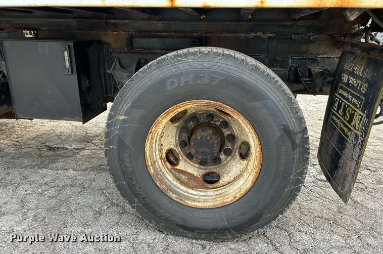 image for item EK4050 2011 Ford F650 Super Duty XL  dump truck