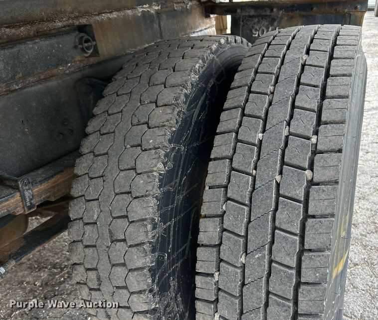 image for item EK4050 2011 Ford F650 Super Duty XL  dump truck