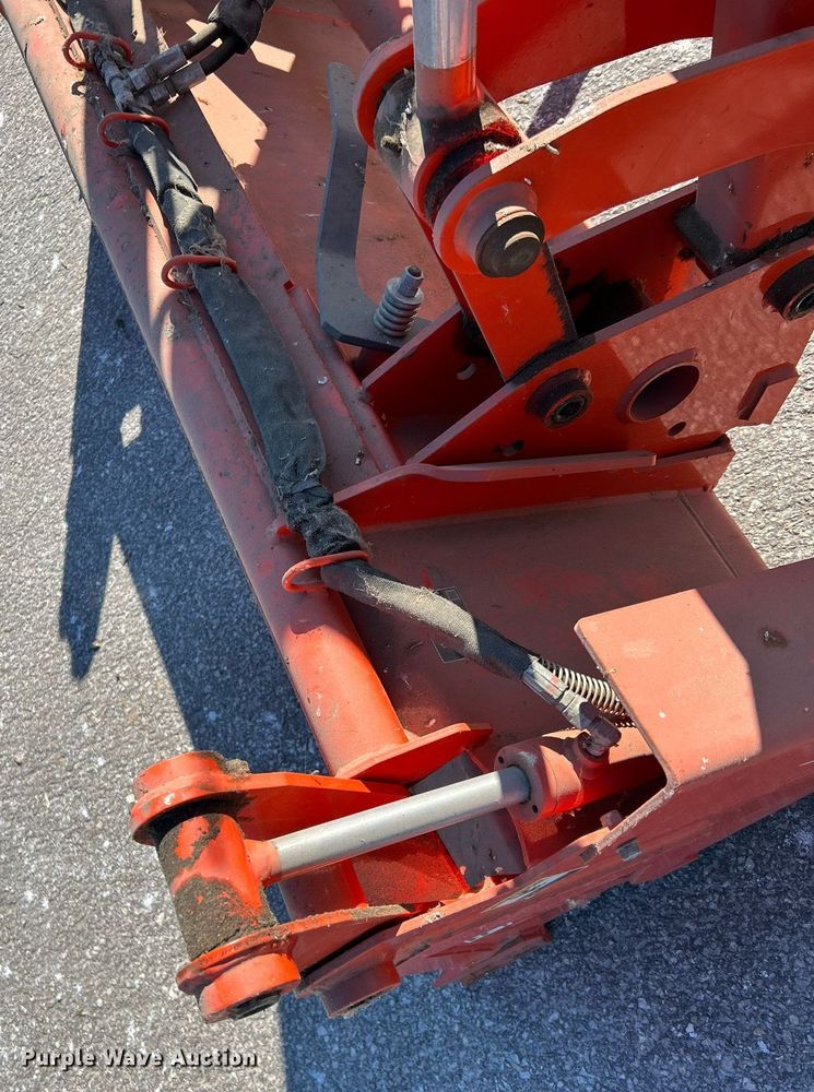 image for item EK4065 Kubota LA1153S loader and bucket