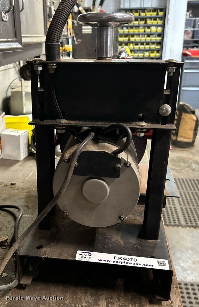 image for item EK4070 Oregon 88-023 lawnmower blade sharpener