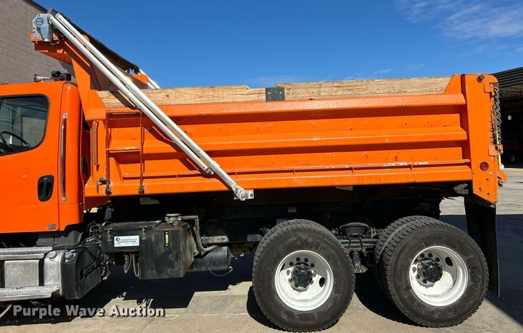 image for item EK4071 2013 Freightliner    Business Class M2  dump truck