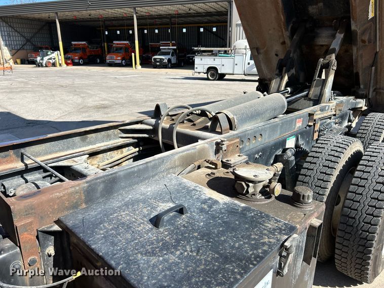 image for item EK4071 2013 Freightliner    Business Class M2  dump truck