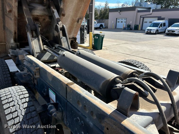 image for item EK4071 2013 Freightliner    Business Class M2  dump truck