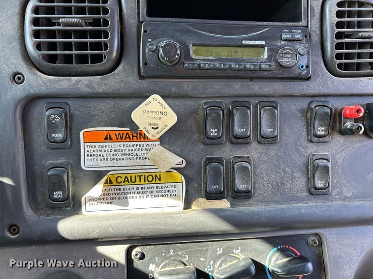 image for item EK4071 2013 Freightliner    Business Class M2  dump truck