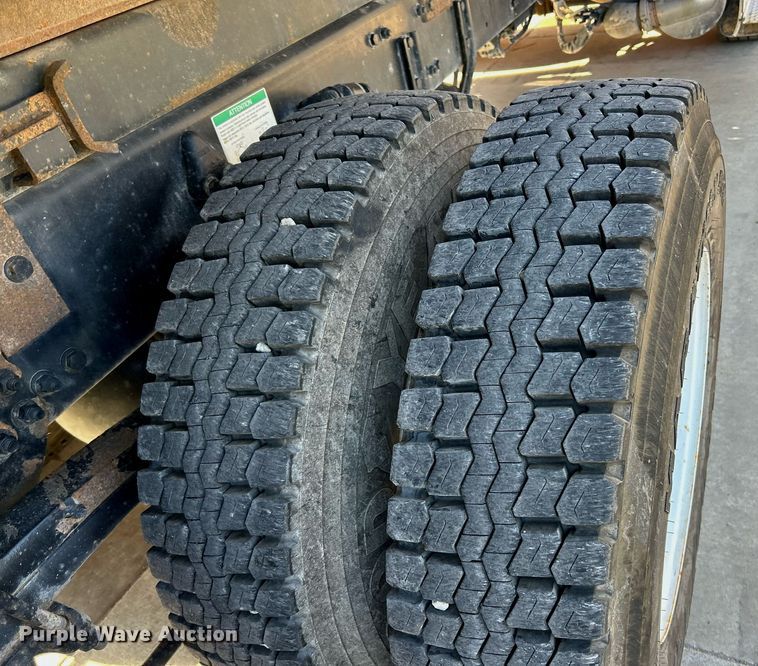 image for item EK4071 2013 Freightliner    Business Class M2  dump truck