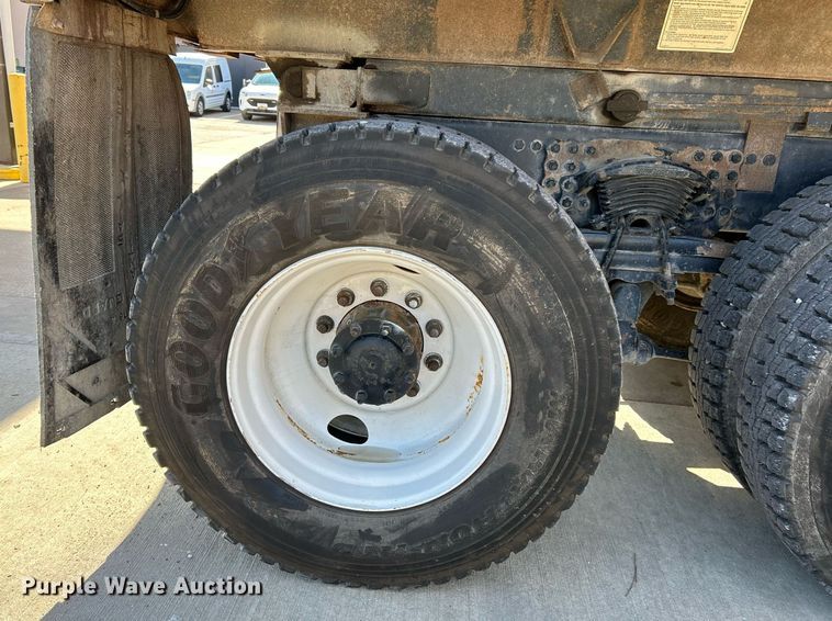 image for item EK4071 2013 Freightliner    Business Class M2  dump truck