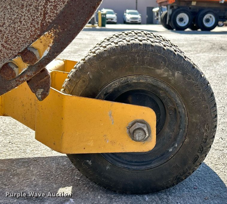 image for item EK4072 1998 Vermeer V-1850RCA root cutter