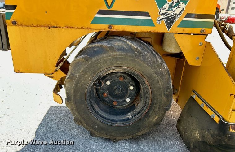 image for item EK4072 1998 Vermeer V-1850RCA root cutter