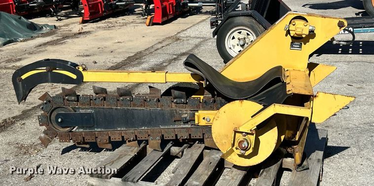 image for item EK4072 1998 Vermeer V-1850RCA root cutter