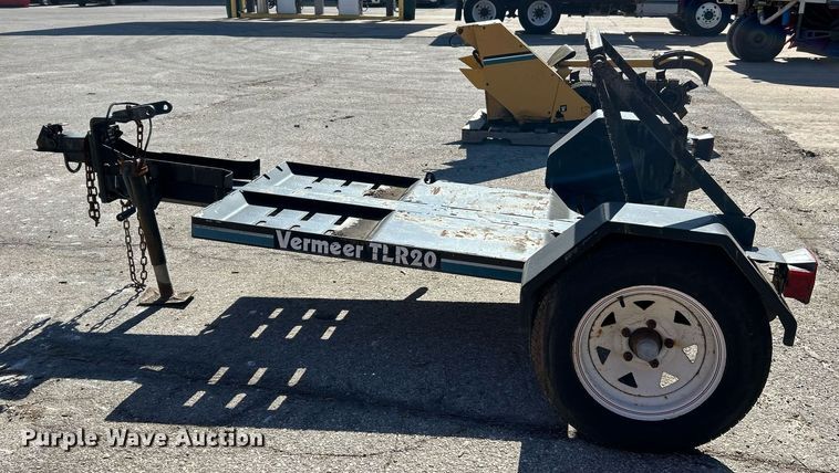 image for item EK4072 1998 Vermeer V-1850RCA root cutter