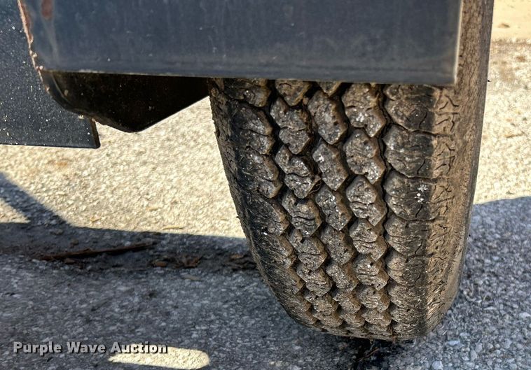 image for item EK4072 1998 Vermeer V-1850RCA root cutter