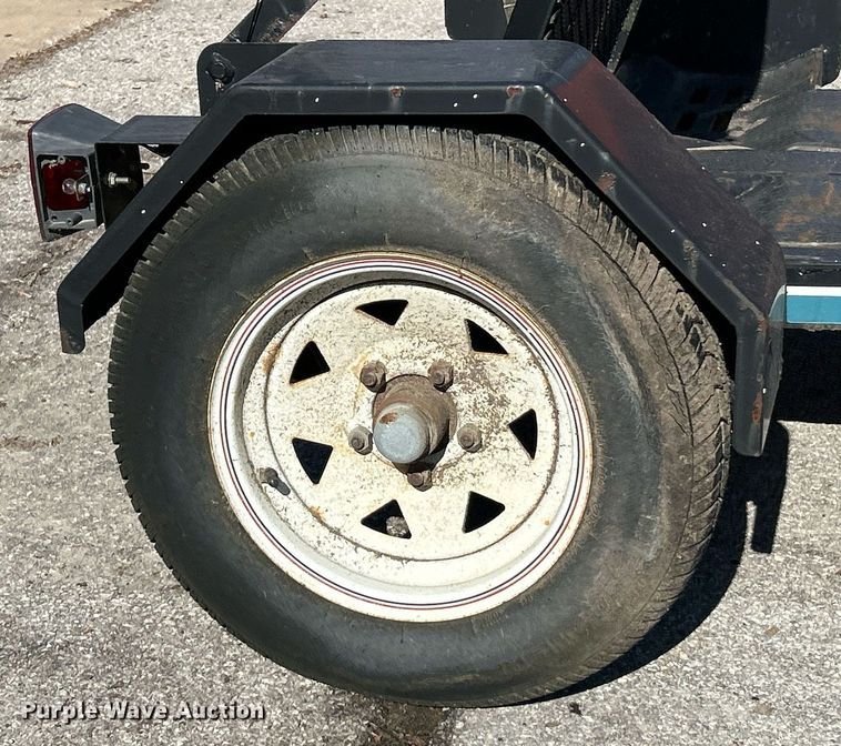 image for item EK4072 1998 Vermeer V-1850RCA root cutter