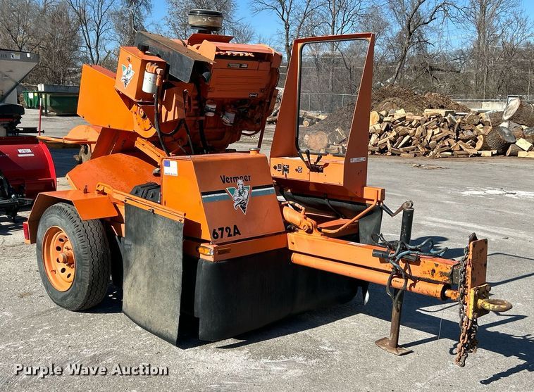 image for item EK4073 1997 Vermeer SC672A stump grinder