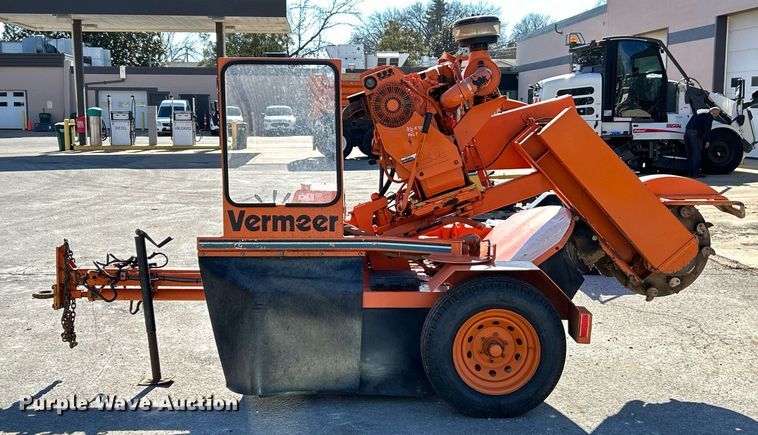 image for item EK4073 1997 Vermeer SC672A stump grinder