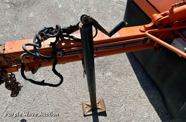 image for item EK4073 1997 Vermeer SC672A stump grinder