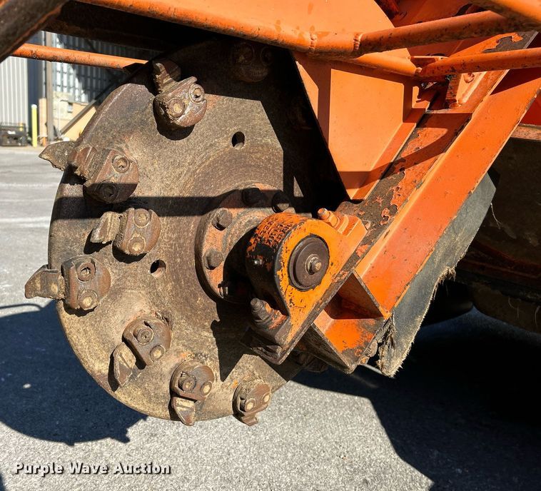 image for item EK4073 1997 Vermeer SC672A stump grinder