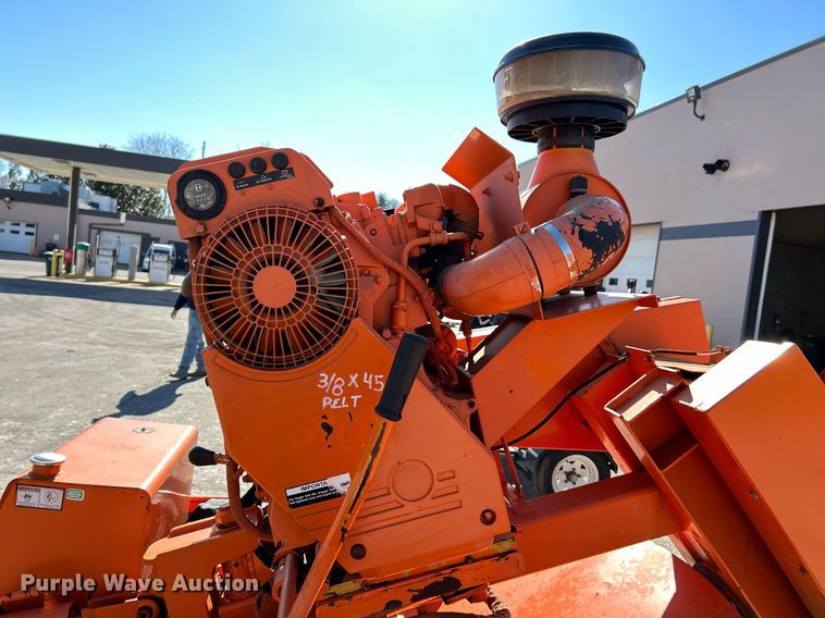 image for item EK4073 1997 Vermeer SC672A stump grinder