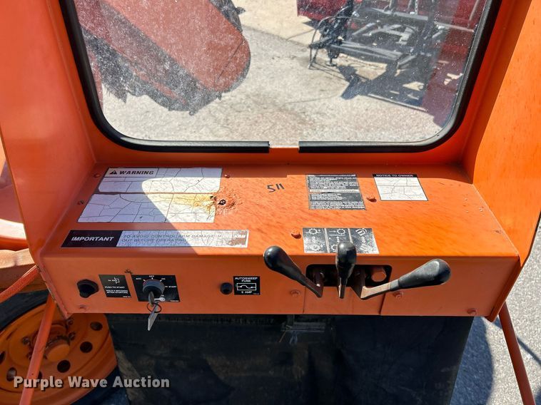 image for item EK4073 1997 Vermeer SC672A stump grinder