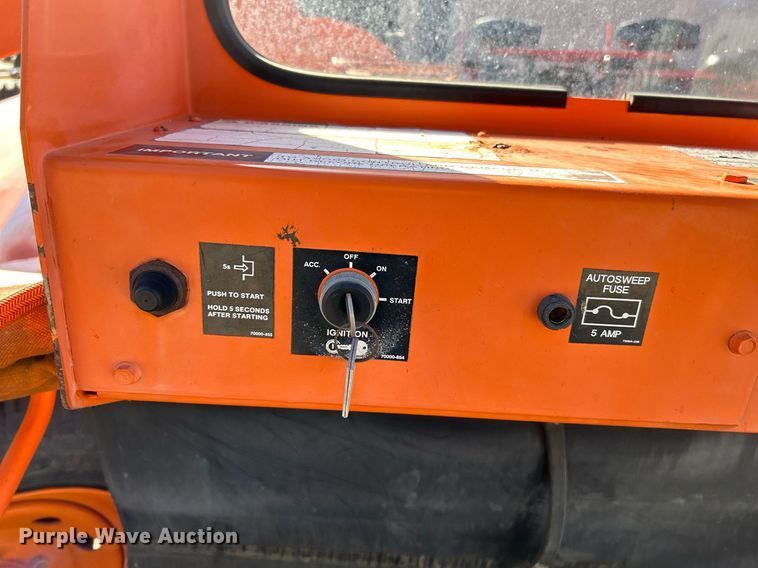 image for item EK4073 1997 Vermeer SC672A stump grinder