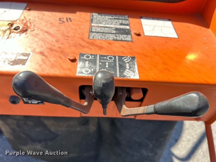 image for item EK4073 1997 Vermeer SC672A stump grinder