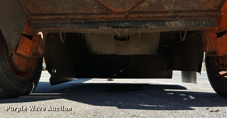 image for item EK4073 1997 Vermeer SC672A stump grinder