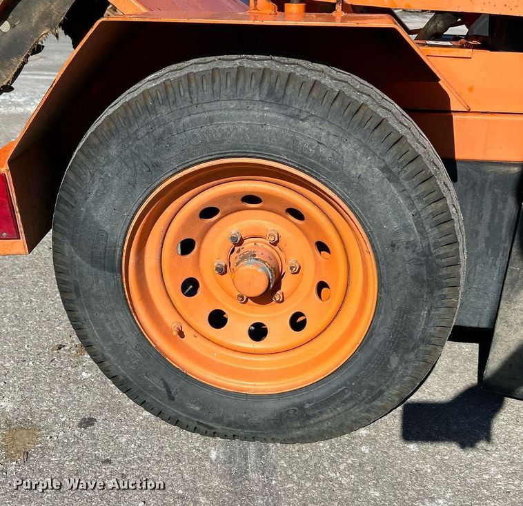 image for item EK4073 1997 Vermeer SC672A stump grinder