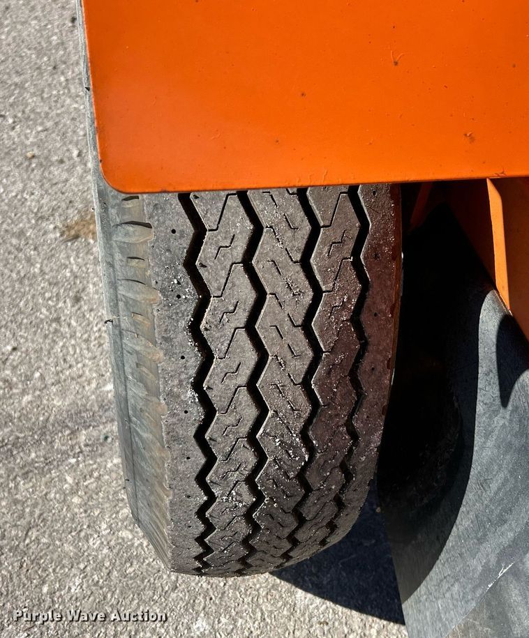 image for item EK4073 1997 Vermeer SC672A stump grinder