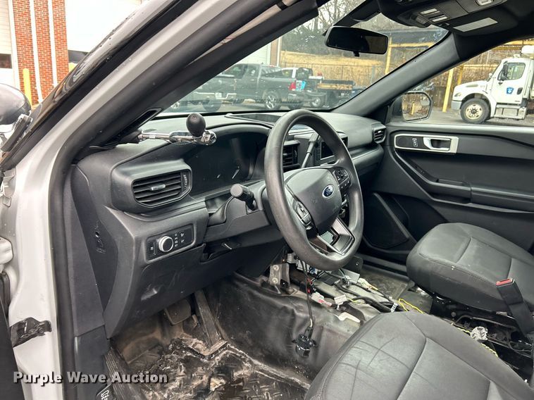 image for item EK4082 2020 Ford Explorer Police Interceptor  SUV