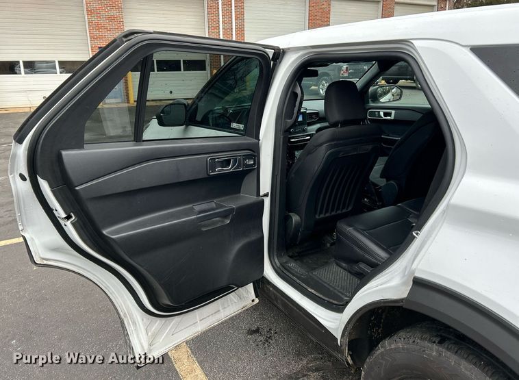 image for item EK4082 2020 Ford Explorer Police Interceptor  SUV