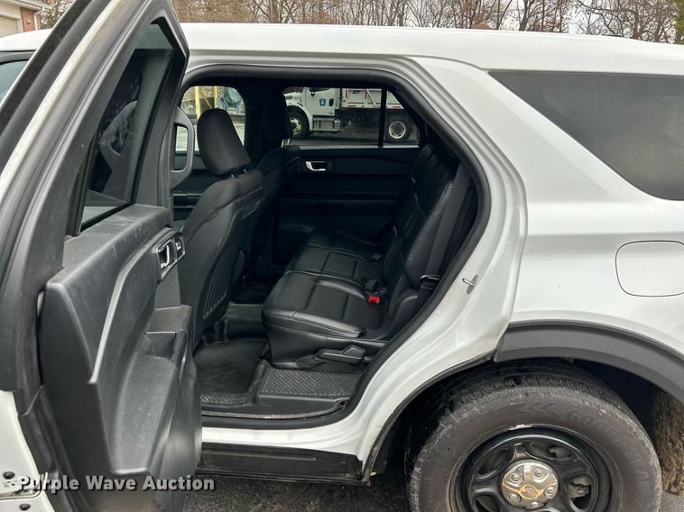 image for item EK4082 2020 Ford Explorer Police Interceptor  SUV