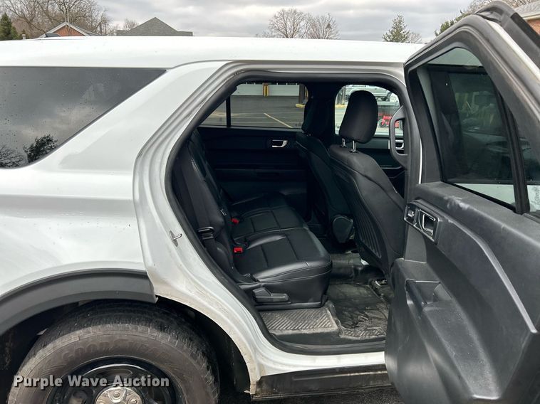 image for item EK4082 2020 Ford Explorer Police Interceptor  SUV