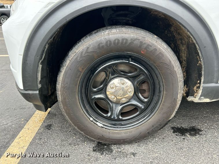 image for item EK4082 2020 Ford Explorer Police Interceptor  SUV