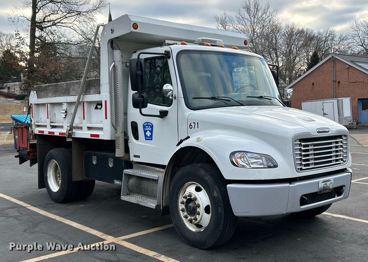 image for item EK4083 2010 Freightliner Business Class M2 dump truck