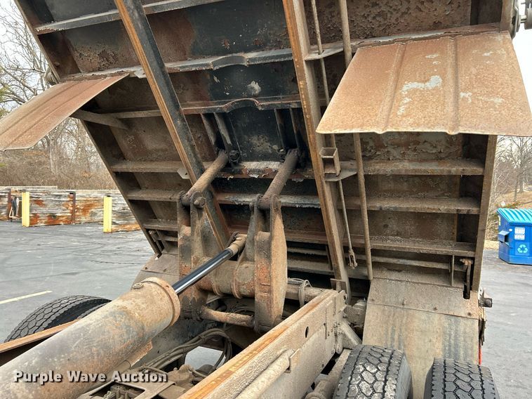 image for item EK4083 2010 Freightliner Business Class M2 dump truck