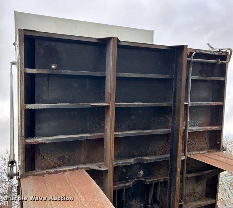 image for item EK4083 2010 Freightliner Business Class M2 dump truck