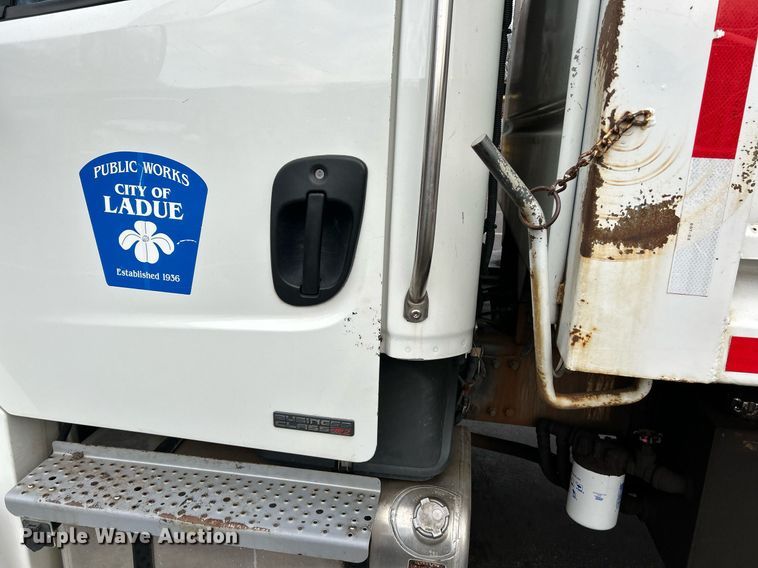 image for item EK4083 2010 Freightliner Business Class M2 dump truck