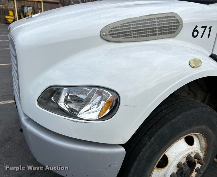 image for item EK4083 2010 Freightliner Business Class M2 dump truck