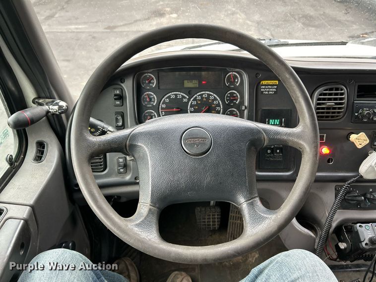 image for item EK4083 2010 Freightliner Business Class M2 dump truck