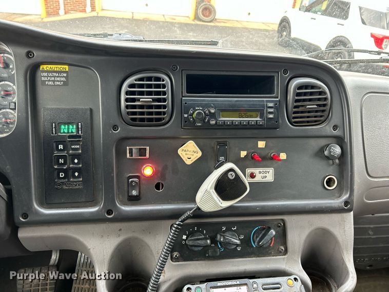 image for item EK4083 2010 Freightliner Business Class M2 dump truck