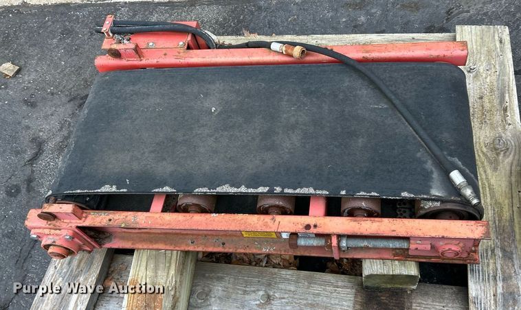 image for item EK4083 2010 Freightliner Business Class M2 dump truck