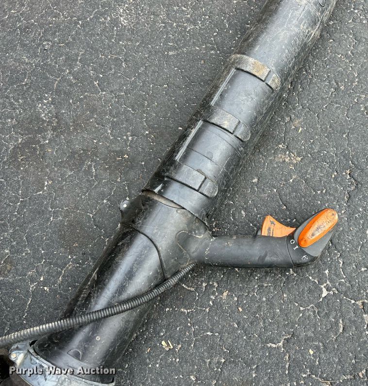 image for item EK4084 Lawn equipment 