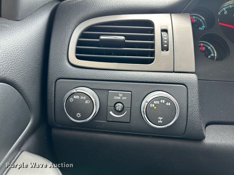 image for item EK4121 2013 Chevrolet Tahoe SUV