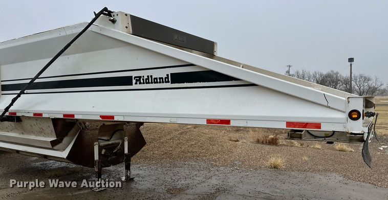image for item IB9314 2007 Midland MG40MC2000 bottom dump trailer