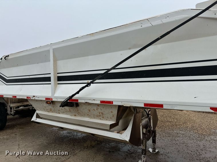 image for item IB9314 2007 Midland MG40MC2000 bottom dump trailer