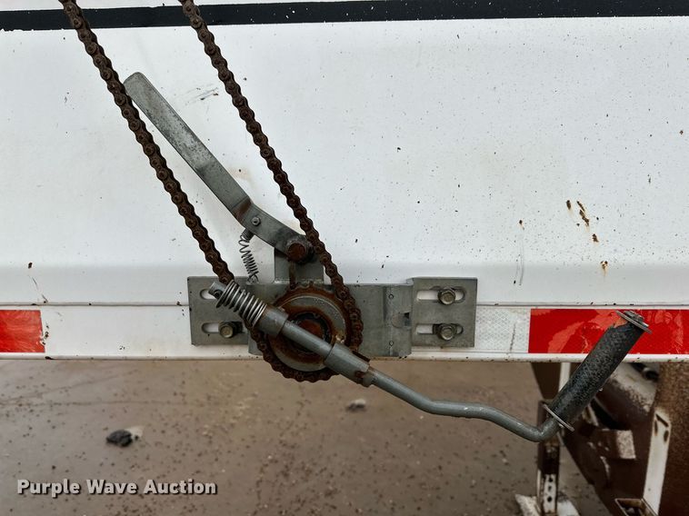 image for item IB9314 2007 Midland MG40MC2000 bottom dump trailer