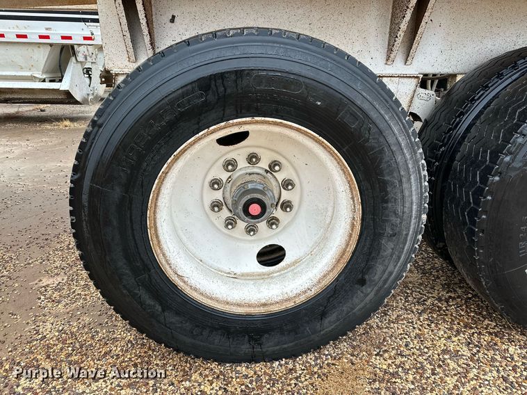 image for item IB9314 2007 Midland MG40MC2000 bottom dump trailer