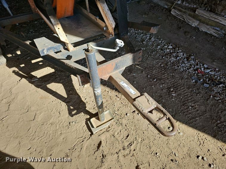 image for item IO9843 Briscoe Maphis vertical hose reel