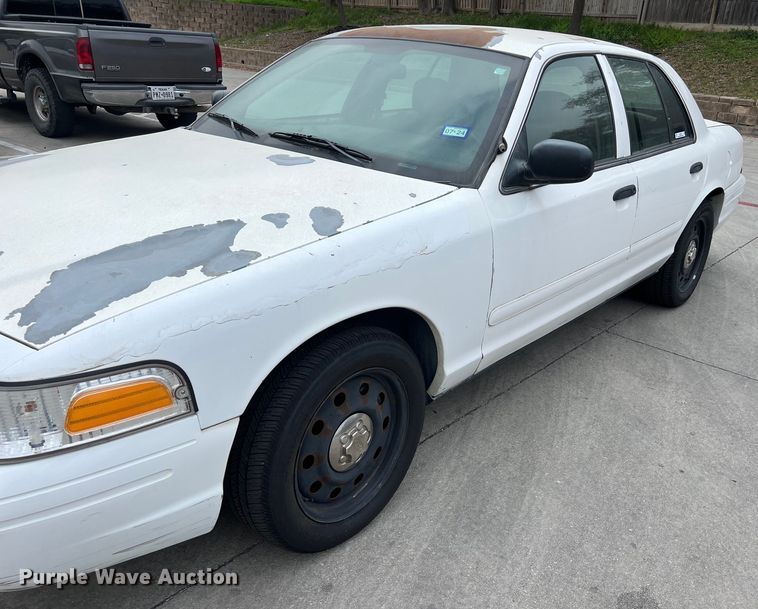 image for item KV9813 2007 Ford Crown Victoria Police Interceptor 