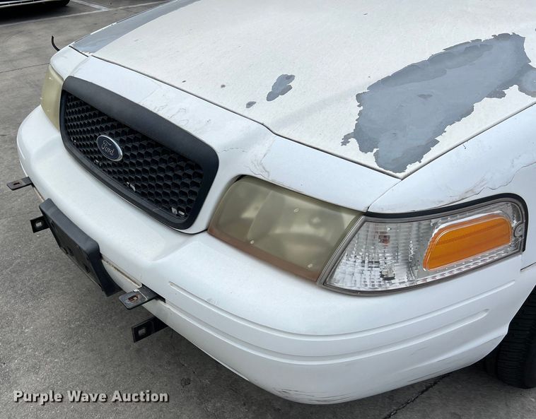 image for item KV9813 2007 Ford Crown Victoria Police Interceptor 