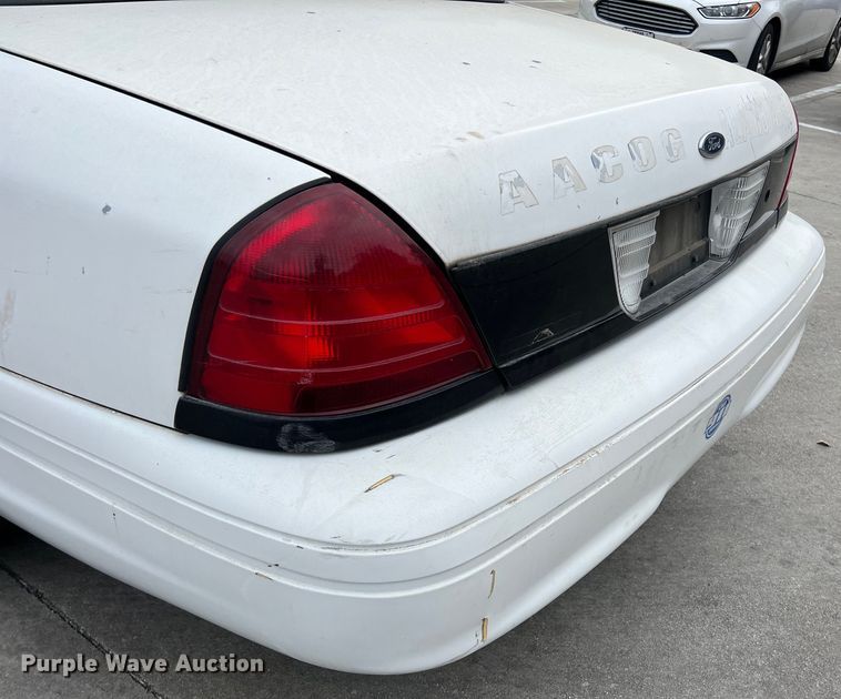 image for item KV9813 2007 Ford Crown Victoria Police Interceptor 